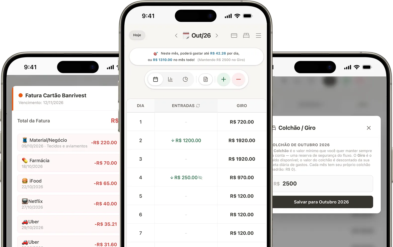 O app do Trocco no celular: calendário do mês com o Giro projetado, fatura do cartão e o colchão financeiro.